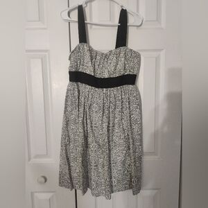 NY & COMPANY Sundress Geo Dot Empire Waist Lined Black & White Size 10